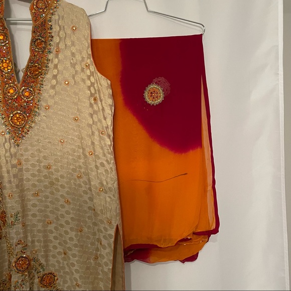 Orange Salwar Kameez Indian 3-Piece Set – Punjab/Pakistan Style - Picture 2 of 10